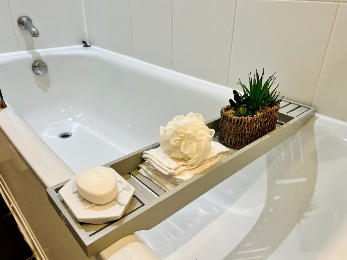 Canary Luxury Modern 1 Bedroom Apartment Londra Esterno foto