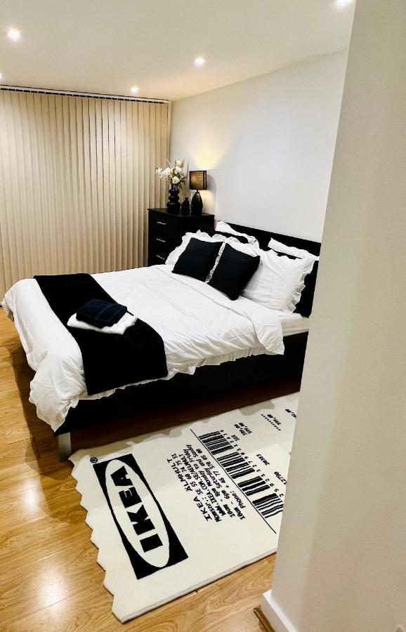 Canary Luxury Modern 1 Bedroom Apartment Londra Esterno foto